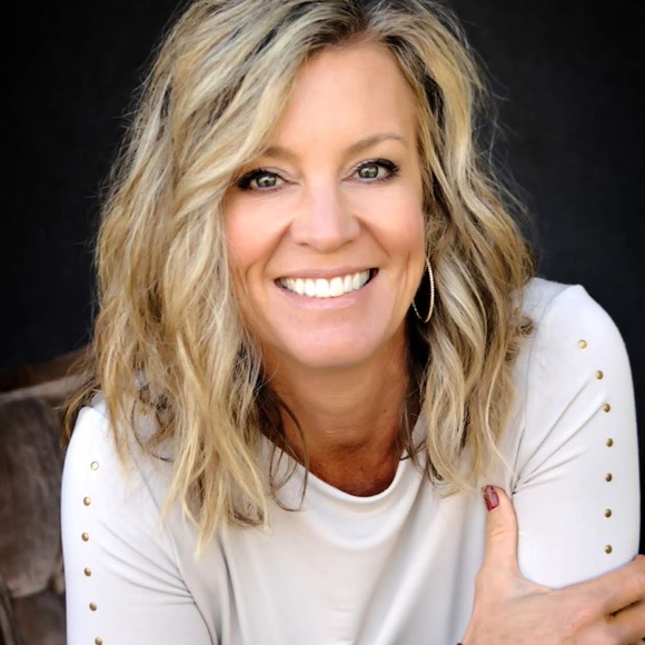 lisa_bristow